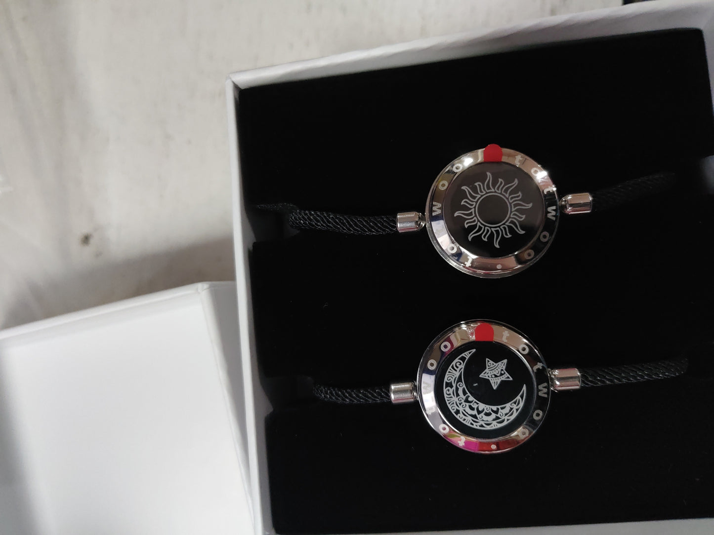 Sun-Moon Smart Sensing Couple Bracelet